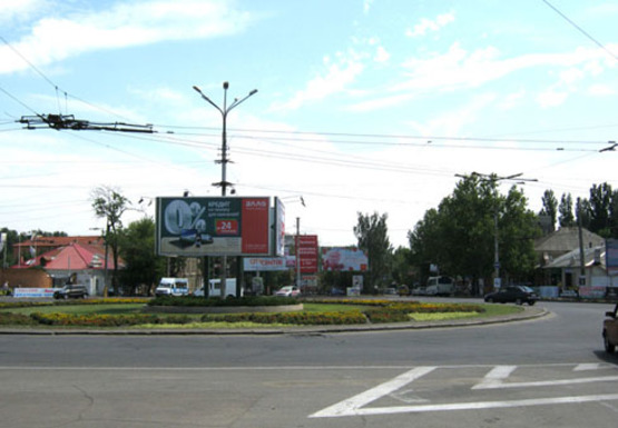 Фото рекламной плоскости по адресу Центральный пр. - Пушкинская ул., кольцо