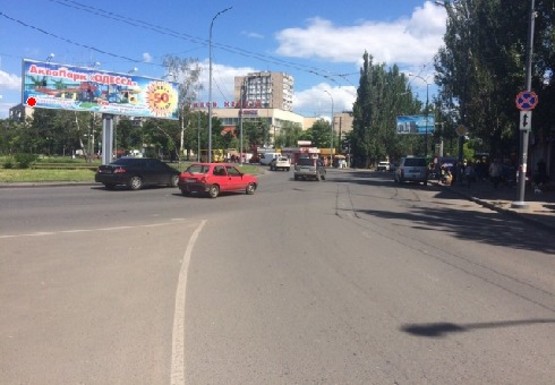 Фото рекламной плоскости по адресу Независимости пл. - Ак. Филатова ул.