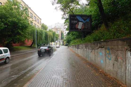 Фото рекламной плоскости по адресу Татарська вул., .