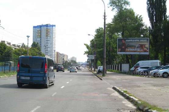 Фото рекламной плоскости по адресу Космонавта Комарова просп., 3