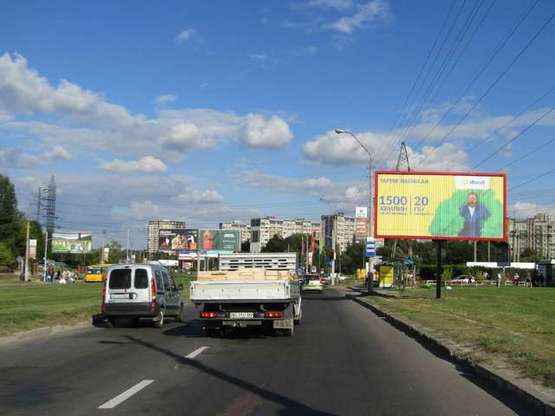 Фото рекламної площини за адресою Хуторівка вул., 4-б - Хортицька вул. (призма) Фото рекламної площини за адресою Хуторівка вул., 4-б - Хортицька вул. (призма)