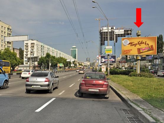 Фото рекламної площини за адресою Победы пр., 25, возле магазинов "Интертоп", "Фокстрот", в центр