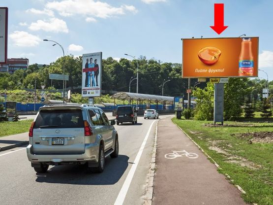 Фото рекламної площини за адресою Набережное шоссе, выезд на Дружбы Народов бул.