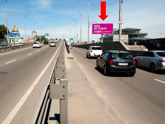 Фото рекламной плоскости по адресу Набережно-Крещатицкая ул., 18