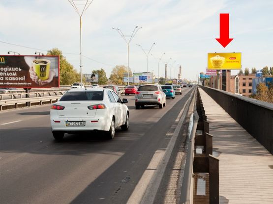 Фото рекламной плоскости по адресу Промышленная ул., мост Южный , в сторону ст. м. "Славутич"