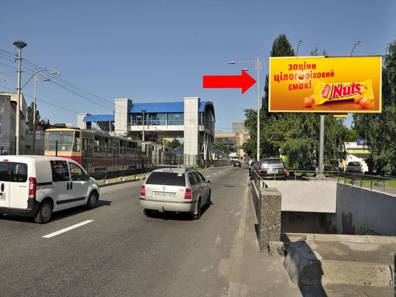 Фото рекламной плоскости по адресу Жилянская ул., 97, в центр