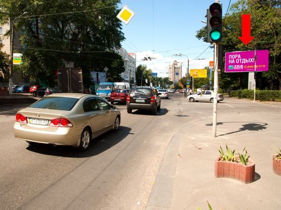 Фото рекламной плоскости по адресу Мельникова ул., 32 / Пугачева ул., возле КИМО, в сторону ст. м. "Дорогожичи" Фото рекламной плоскости по адресу Мельникова ул., 32 / Пугачева ул., возле КИМО, в сторону ст. м. "Дорогожичи"