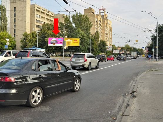 Фото рекламной плоскости по адресу Довженко ул., 16 / ул. Дегтяревская, в сторону ст. м. "Шулявская", левая