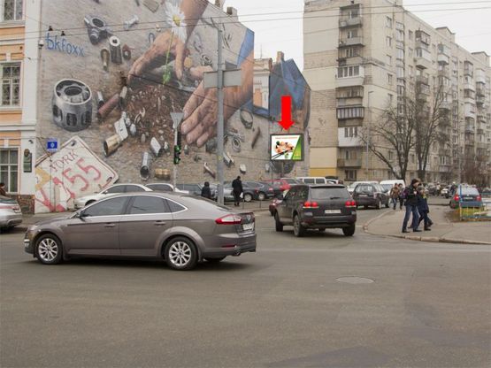Фото рекламной плоскости по адресу Кловский спуск, 30 / Московская ул., в сторону Мечникова ул.