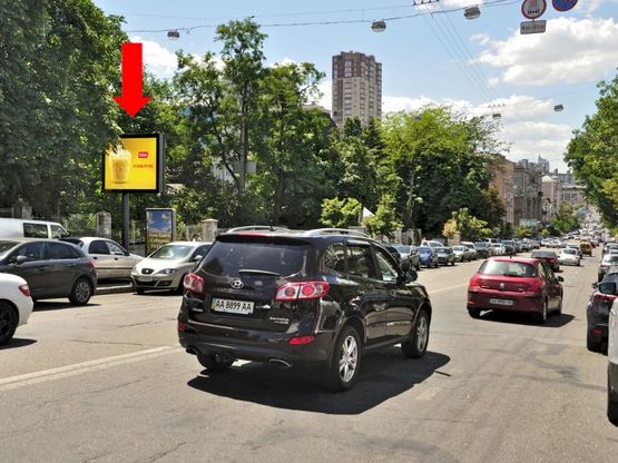 Фото рекламной плоскости по адресу Петлюры ул., 1, (бывш. Коминтерна ул.) / Шевченко бул., в сторону Саксаганского ул.