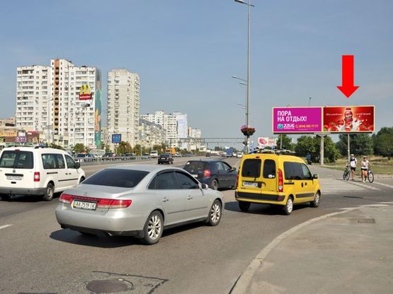 Фото рекламної площини за адресою Бажана пр., ст. м. "Харьковская", в сторону Харьковская пл., правая Фото рекламної площини за адресою Бажана пр., ст. м. "Харьковская", в сторону Харьковская пл., правая