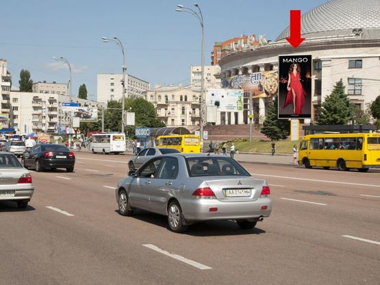 Фото рекламной плоскости по адресу Победы пл., возле цирка, в сторону моста Воздухофлотского Фото рекламной плоскости по адресу Победы пл., возле цирка, в сторону моста Воздухофлотского