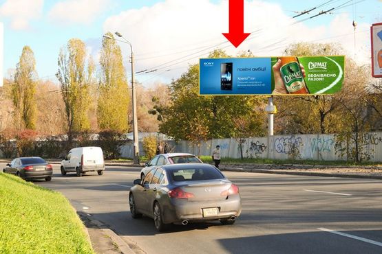 Фото рекламной плоскости по адресу Дружбы Народов бул. / Б. Васильковская ул. (бывш. Красноармейская ул.), выезд с Демеевская пл. (бывш. Московская пл.), в сторону Лыбедская пл., левая