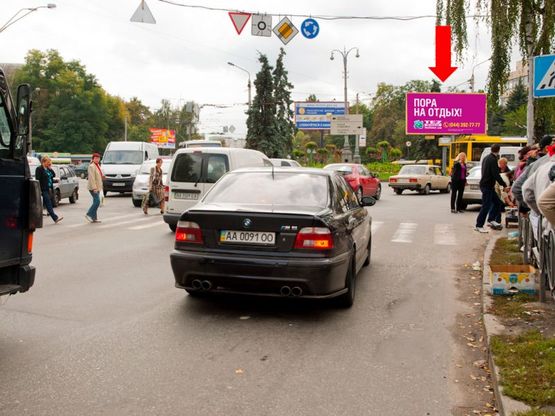 Фото рекламної площини за адресою Шевченка пл., в сторону Вышгородская ул.