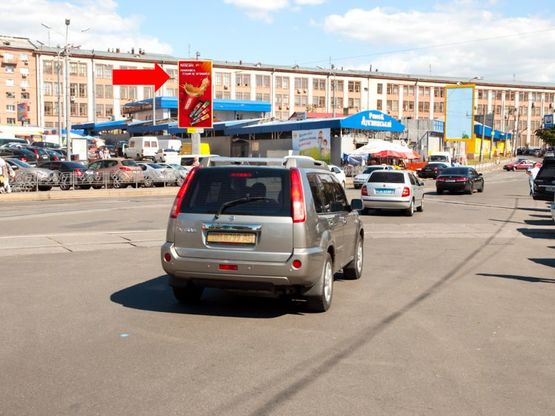 Фото рекламной плоскости по адресу Лукьяновская пл., рынок "Лукьяновский", супермаркет "Сильпо", ТРЦ "Квадрат", в сторону Сечевых Стрельцов ул. (бывш. Артема ул.)
