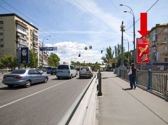 Фото рекламной плоскости по адресу Бойчука ул. (бывш. Киквидзе ул.), 2, напротив, возле мост Печерский, в сторону Саперно-Слободская ул. Фото рекламной плоскости по адресу Бойчука ул. (бывш. Киквидзе ул.), 2, напротив, возле мост Печерский, в сторону Саперно-Слободская ул.