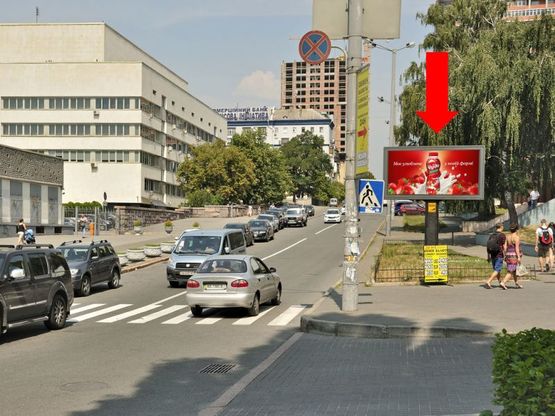 Фото рекламной плоскости по адресу Предславинская ул., 35-1, Дворец "Украина", в сторону Коновальца ул. (бывш. Щорса ул.) Фото рекламной плоскости по адресу Предславинская ул., 35-1, Дворец "Украина", в сторону Коновальца ул. (бывш. Щорса ул.)