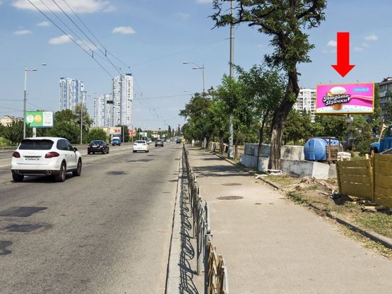 Фото рекламної площини за адресою Соборности пр. (бывш. Воссоединения пр.), остановка "бул. Шамо", в сторону Дарницкая пл. (бывш. Ленинградская пл.)