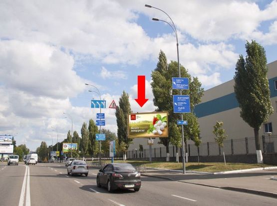 Фото рекламной плоскости по адресу Новоконстантиновская ул. 1, в сторону Подола