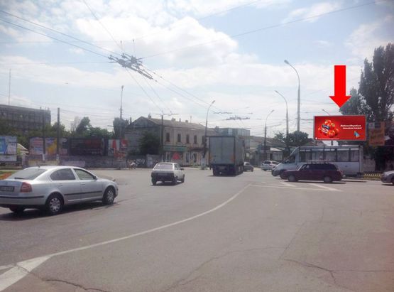 Фото рекламной плоскости по адресу Центральный пр. (бывш. Ленина пр.) / Пушкинская ул., возле супермаркета "Эльдорадо", Пушкинское кольцо, левая