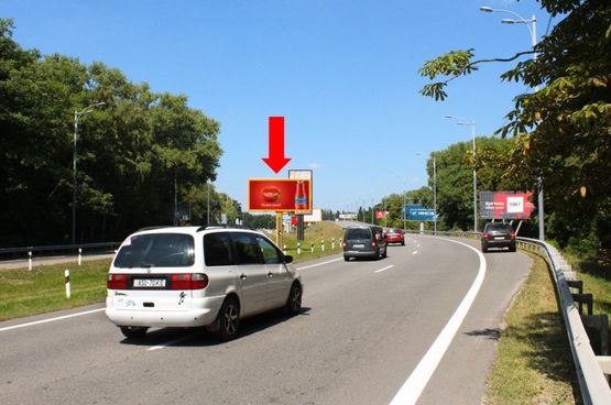 Фото рекламной плоскости по адресу Трасса Киев-Борисполь, разделитель, от аэропорта Борисполь на Киев