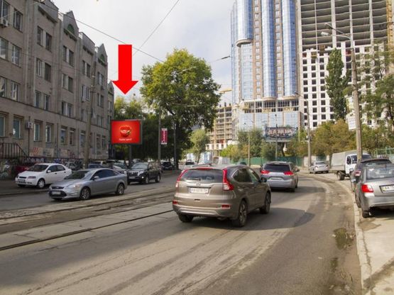 Фото рекламной плоскости по адресу Глубочицкая ул., 72, на светофоре, в сторону Лукьяновки Фото рекламной плоскости по адресу Глубочицкая ул., 72, на светофоре, в сторону Лукьяновки