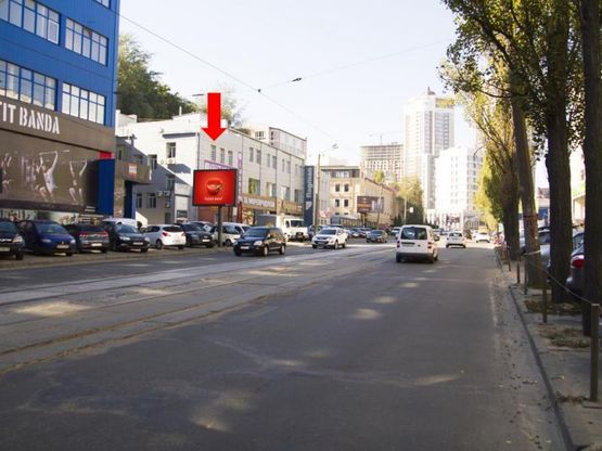 Фото рекламної площини за адресою Глубочицкая ул., 44, возле магазина "Flagman", супермаркета "Эльдорадо", в сторону ул. Черновола