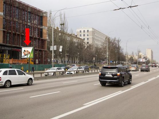 Фото рекламной плоскости по адресу Дружбы народов бул., 8 - ул. Чешская, напротив супермаркета "Novus", в сторону ст. м. "Дружбы народов"