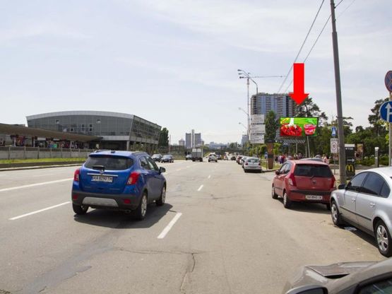 Фото рекламной плоскости по адресу Броварской пр., 27, возле McDonalds's, ст. м. "Дарница", в центр