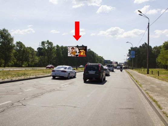 Фото рекламной плоскости по адресу Богатирская ул., 3д, разделитель, в сторону пр. Бандеры, супермаркетов "Фоззи", "Ашан" Фото рекламной плоскости по адресу Богатирская ул., 3д, разделитель, в сторону пр. Бандеры, супермаркетов "Фоззи", "Ашан"