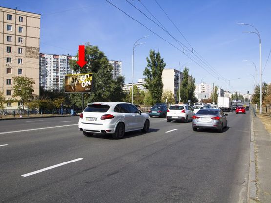 Фото рекламной плоскости по адресу Героев Сталинграда пр., 9, напротив супермаркета "Антошка", в сторону ул. Тимошенко