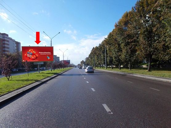 Фото рекламной плоскости по адресу Научная ул., 49, в сторону Кульпарковской ул., разделитель