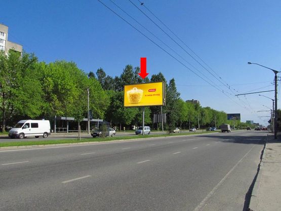 Фото рекламной плоскости по адресу Стрыйская ул., 258 - ул. Максимовича, разделитель, из центра
