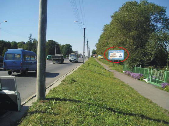 Фото рекламной плоскости по адресу Київська, 93 (на в'їзд в місто)