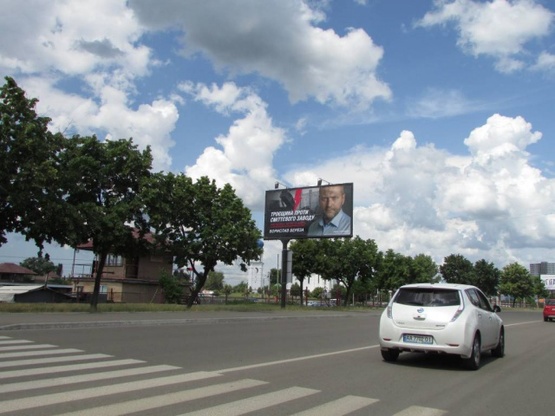 Фото рекламної площини за адресою Оноре де Бальзака, навпроти буд. 12, біля Автостоянки