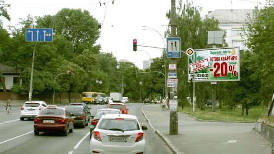 Фото рекламної площини за адресою Вышгородская ул. / Фрунзе ул., из центра Фото рекламної площини за адресою Вышгородская ул. / Фрунзе ул., из центра