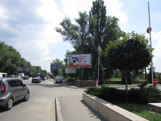 Фото рекламної площини за адресою Окружная дорога возле ТЦ АРАКС(за 50м до территории суперм. Metro) А Фото рекламної площини за адресою Окружная дорога возле ТЦ АРАКС(за 50м до территории суперм. Metro) А