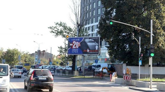 Фото рекламної площини за адресою Липинского ул / Замарстыновская ул, из центра Фото рекламної площини за адресою Липинского ул / Замарстыновская ул, из центра