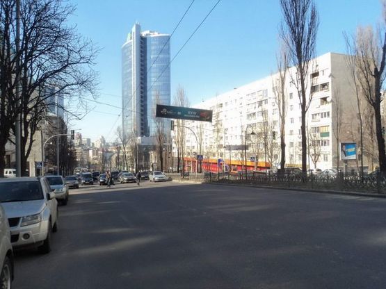 Фото рекламной плоскости по адресу Леси Украинки бул, 10 Фото рекламной плоскости по адресу Леси Украинки бул, 10