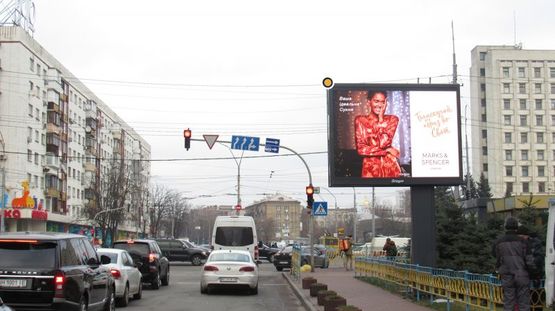 Фото рекламной плоскости по адресу Заднепровского Михаила ул.,ст.м.Печерская, к Леси Украинки бул. Фото рекламной плоскости по адресу Заднепровского Михаила ул.,ст.м.Печерская, к Леси Украинки бул.