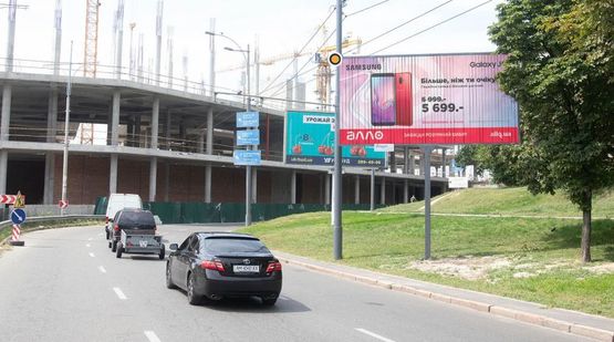 Фото рекламної площини за адресою Леся Курбаса просп.,18, к Кольцевой дороге