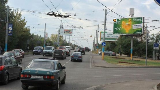 Фото рекламной плоскости по адресу Кульпарковская ул / Окружная ул / Антоновича ул, из центра