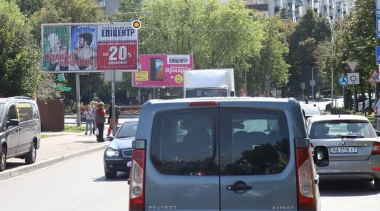Фото рекламной плоскости по адресу Петлюры С ул., 11-13 Фото рекламной плоскости по адресу Петлюры С ул., 11-13