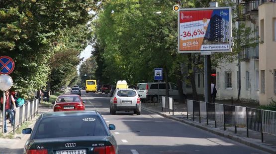 Фото рекламної площини за адресою Антоновича ул., 115-в Фото рекламної площини за адресою Антоновича ул., 115-в