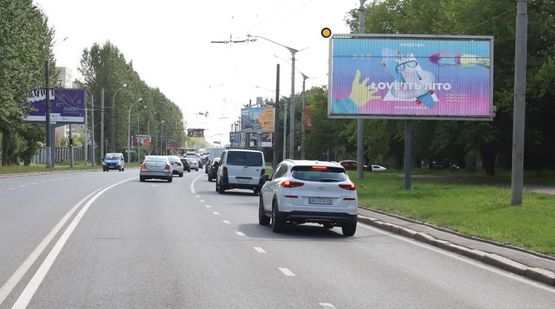 Фото рекламної площини за адресою Стрыйская ул. 106, из центра