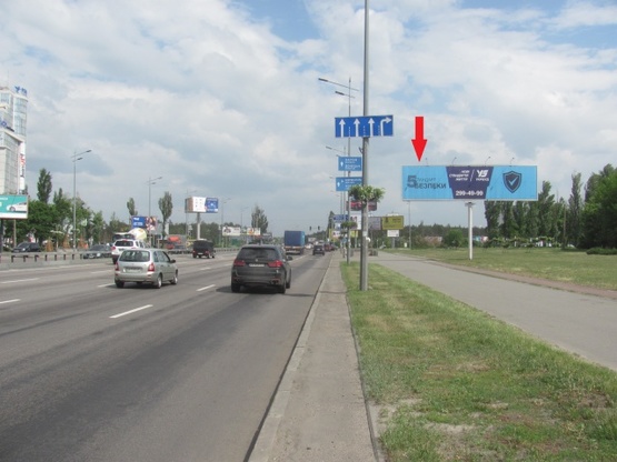 Фото рекламной плоскости по адресу Бажана Н. просп. - Харьковская пл. (АЗС "УкрАВТО", авто сервис АТЛ, направление в Борисполь)