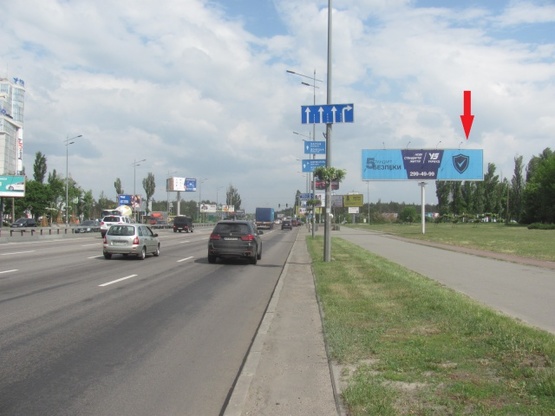 Фото рекламной плоскости по адресу Бажана Н. просп. - Харьковская пл. (направление в Борисполь)