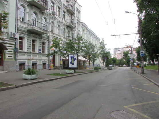 Фото рекламной плоскости по адресу Терещенковская, 21