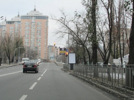 Фото рекламной плоскости по адресу Русанівська набережна, 24/51 / Ентузіастів (світлофор) Фото рекламной плоскости по адресу Русанівська набережна, 24/51 / Ентузіастів (світлофор)