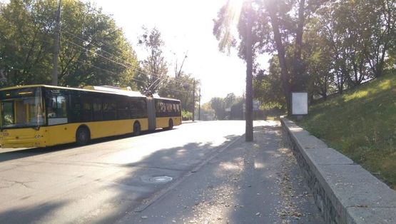 Фото рекламної площини за адресою Пoдoльский спуск 2 (статика) от Кириловской